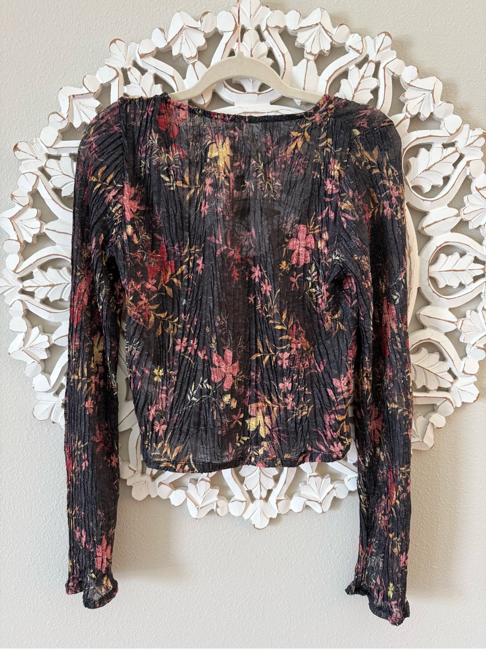 NWT Free People Angelina Crop Button Down Long Sleeve Top Black w Floral XL - Picture 6 of 6